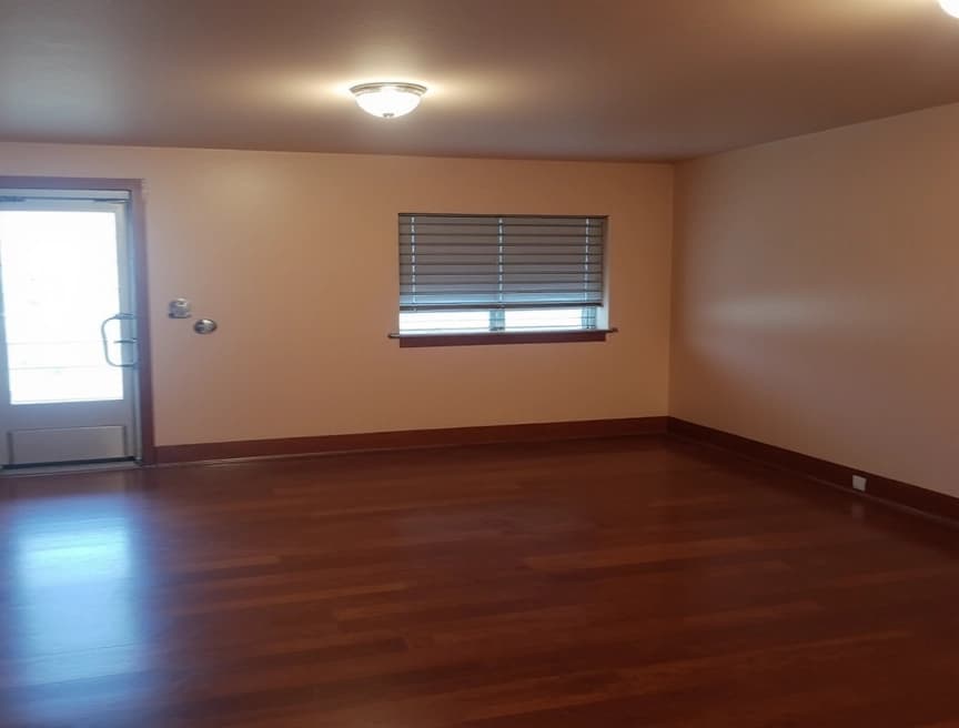 HomestagingKIEin Bild von einer modern eingerichteten Wohnung